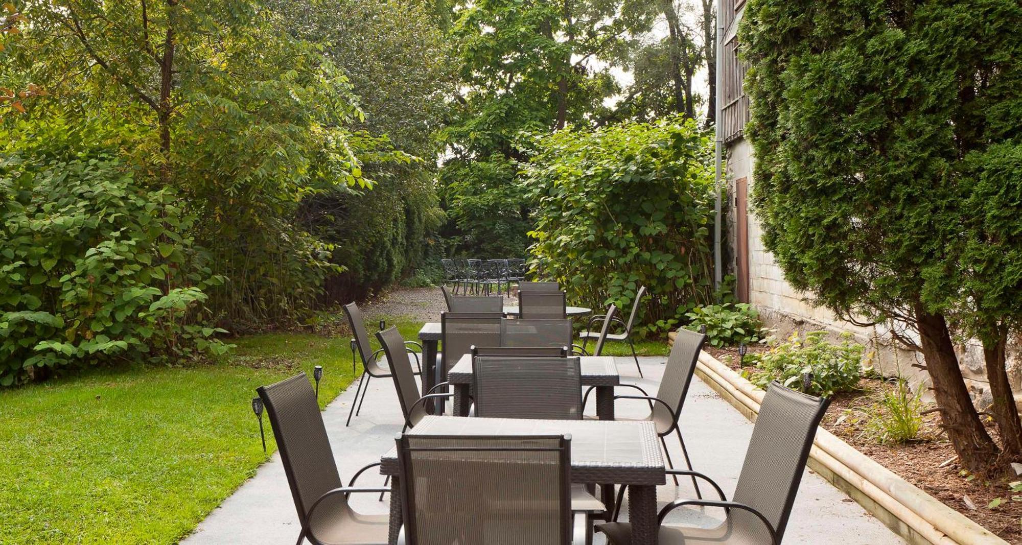 Elm Hurst Inn & Spa Ingersoll Buitenkant foto